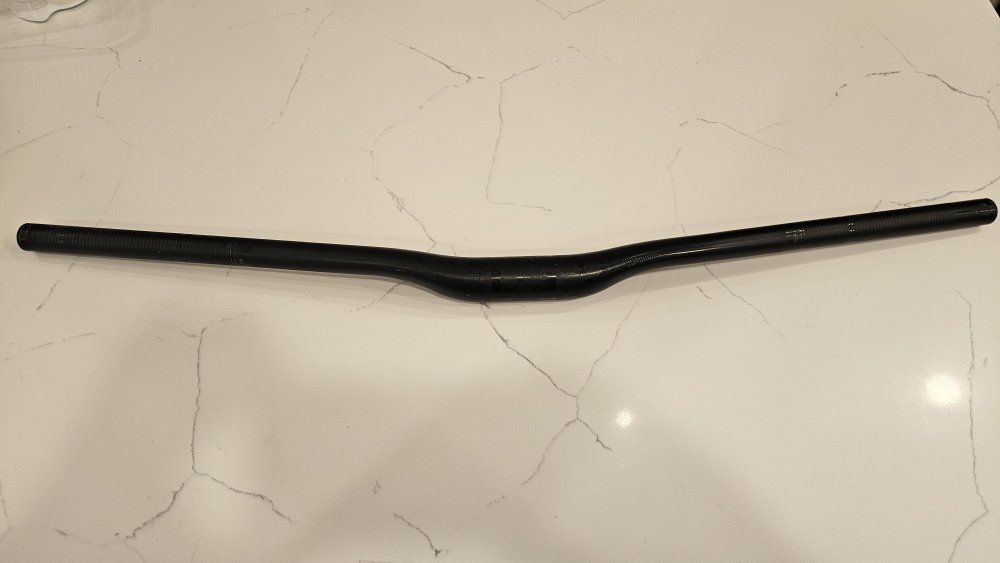 OneUp Carbon Handlebar 35mm stem clamp