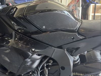 2022 Yamaha R1