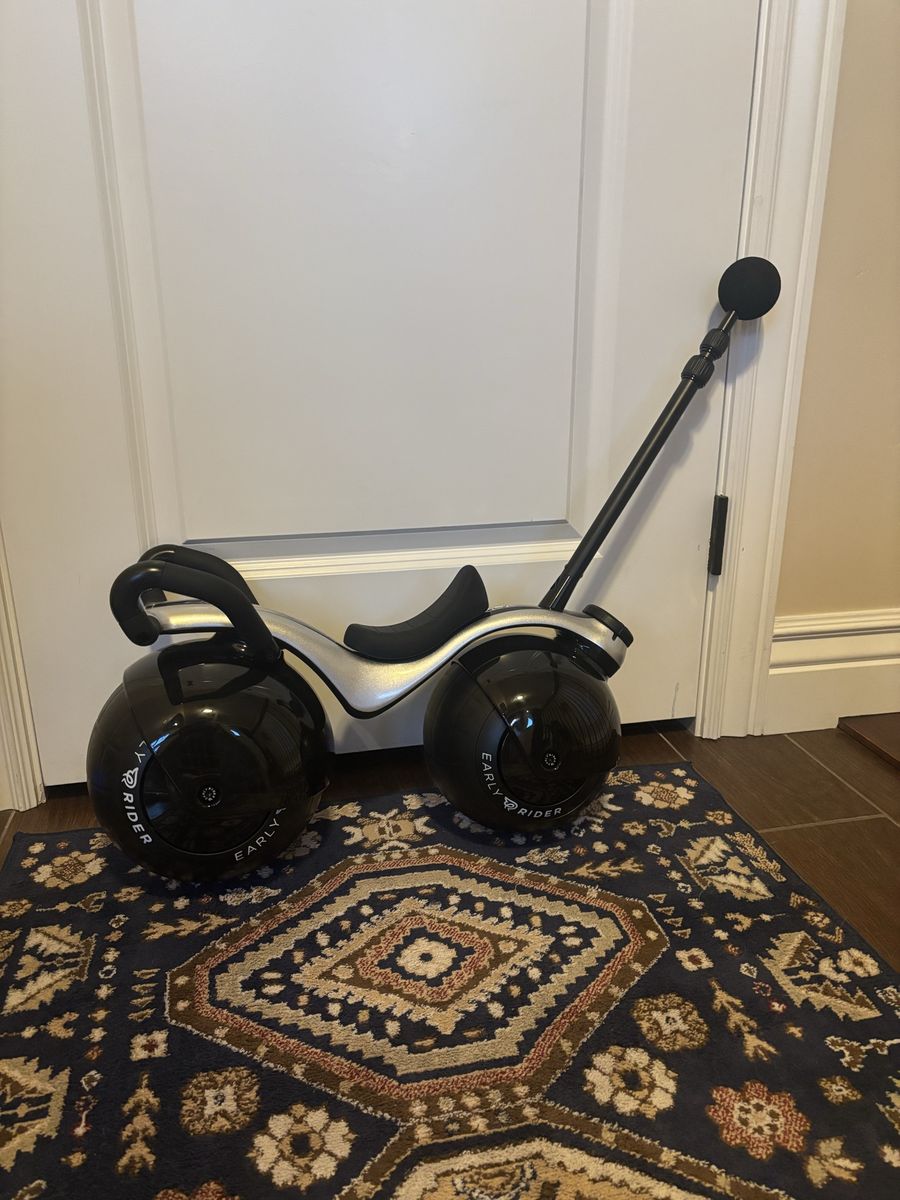 Early Rider Super Velio Ride-On Toy Balance Bike - LIKE NEW