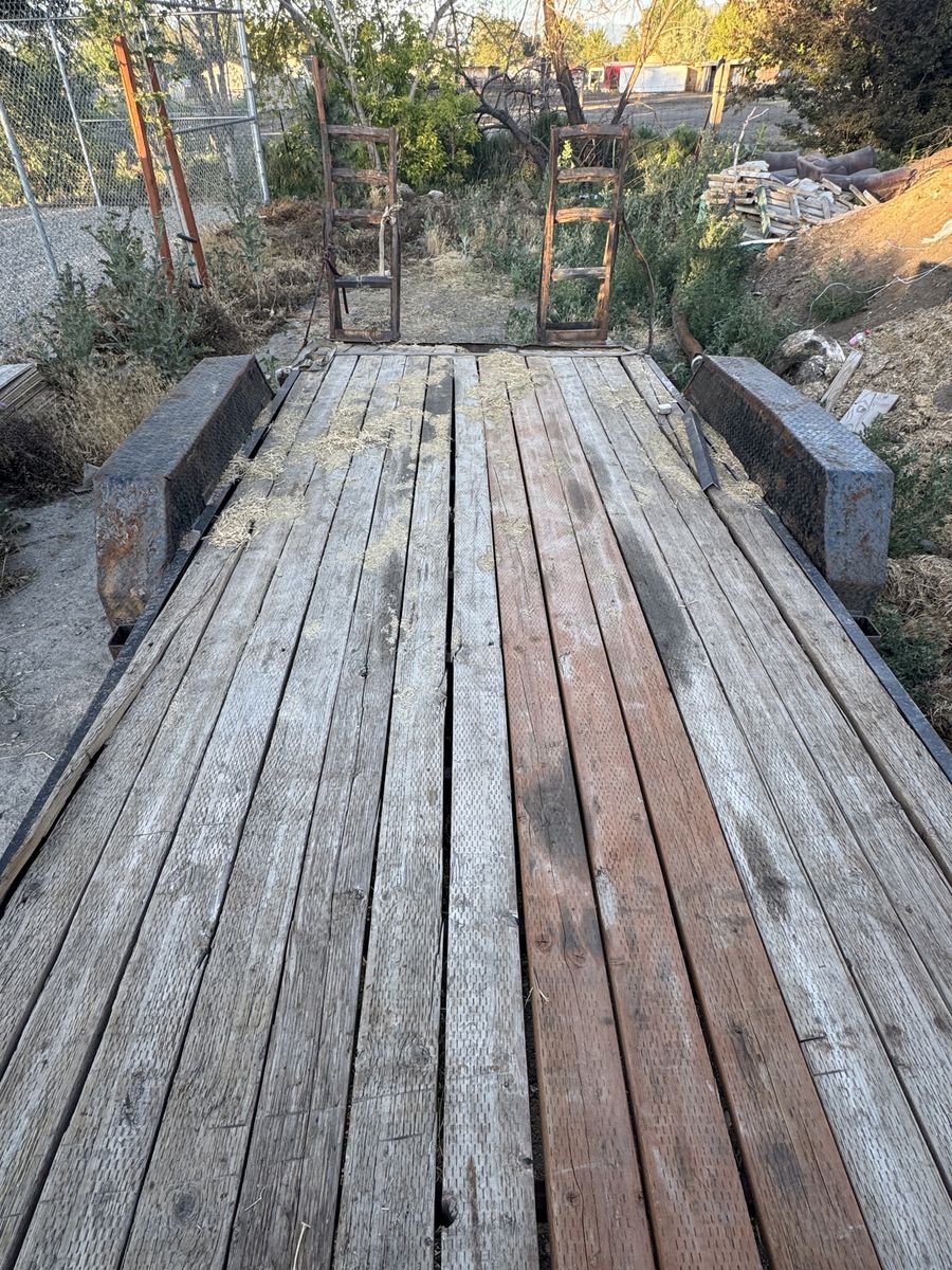 Main image 6
