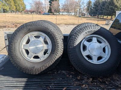 P265/70r16 Vredestein Pinza AT okn GMC 6-lug