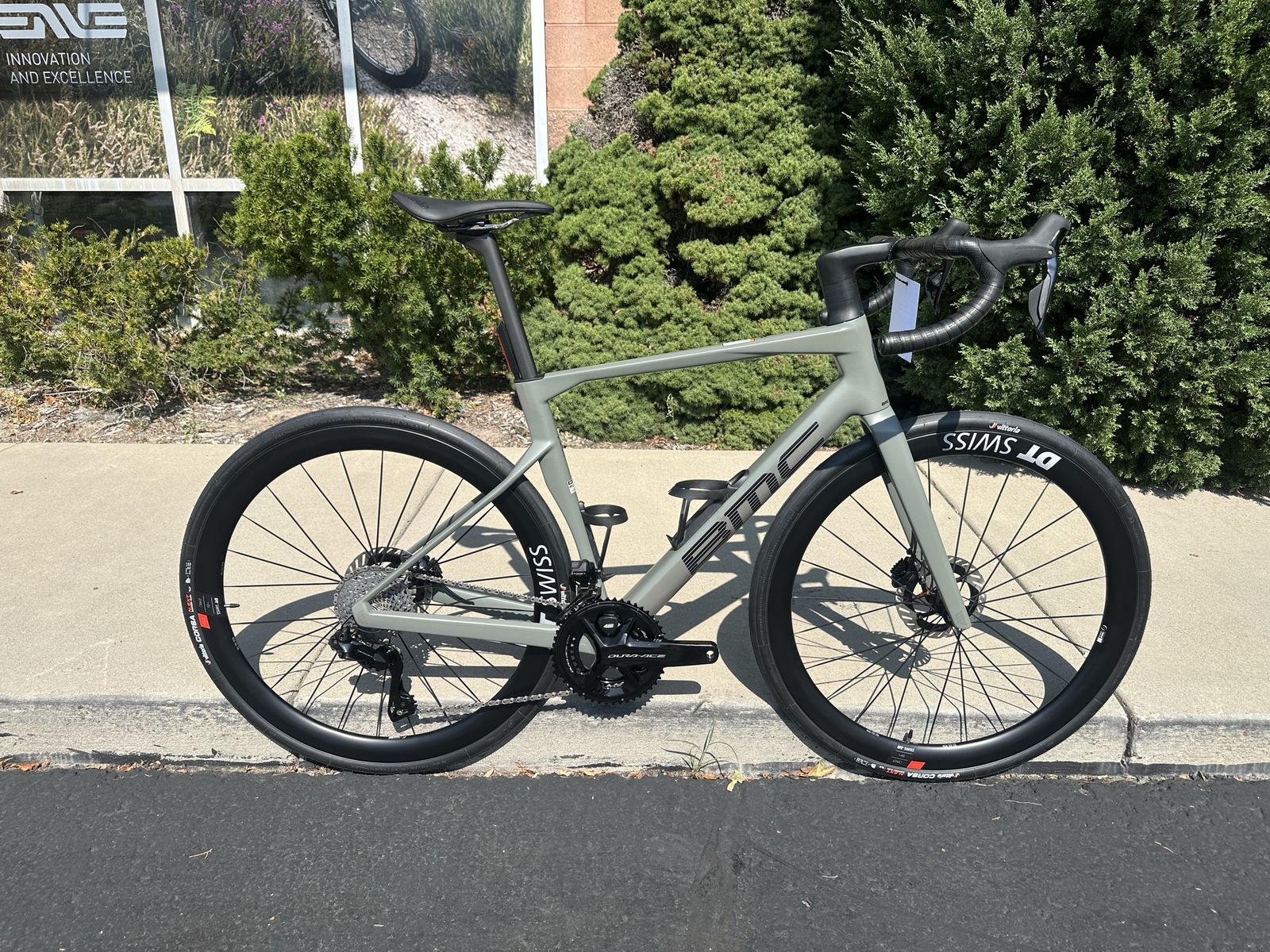 NEW BMC Roadmachine 01 Two – Shimano Dura-Ace Di2 51,54,56,58,61cm