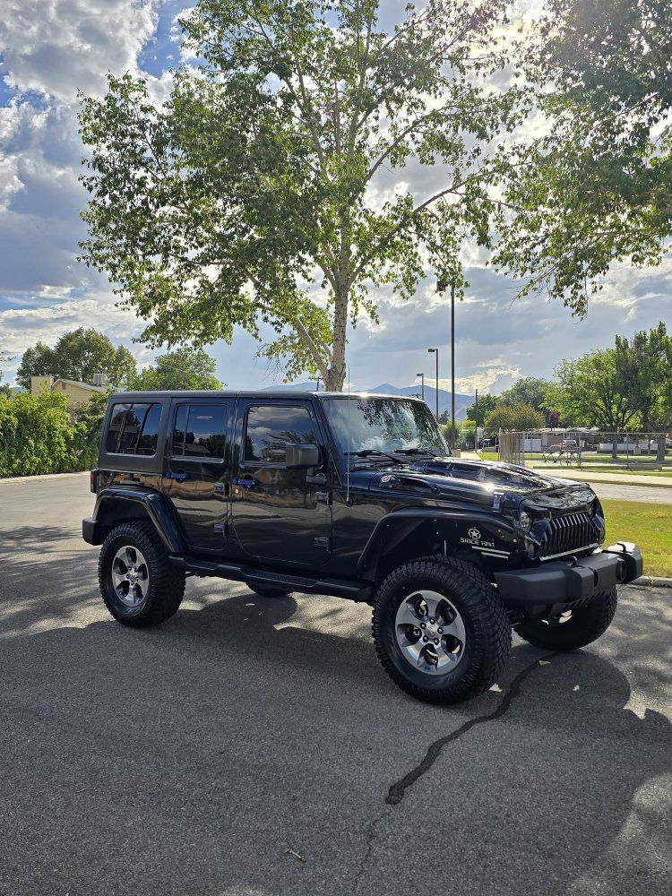 2016 Jeep Wrangler Unlimited Sahara