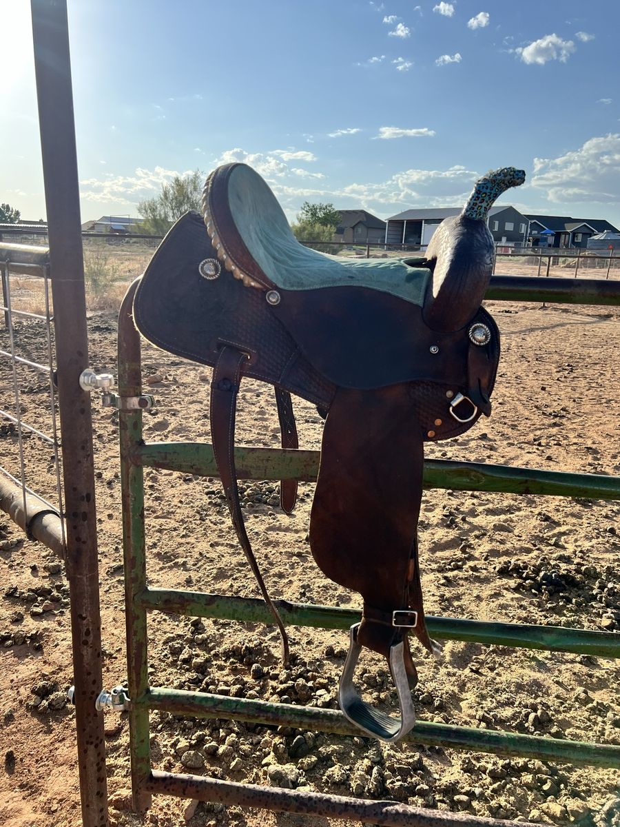14.5” Corriente Barrel saddle