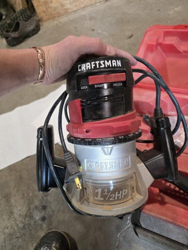 Craftsman 1-1/2 HP Plounge Router