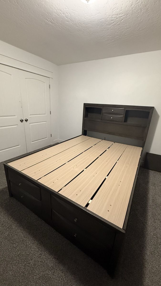 Queen Size Platform Storage Bed with Headboard and Drawers - Espresso Finish