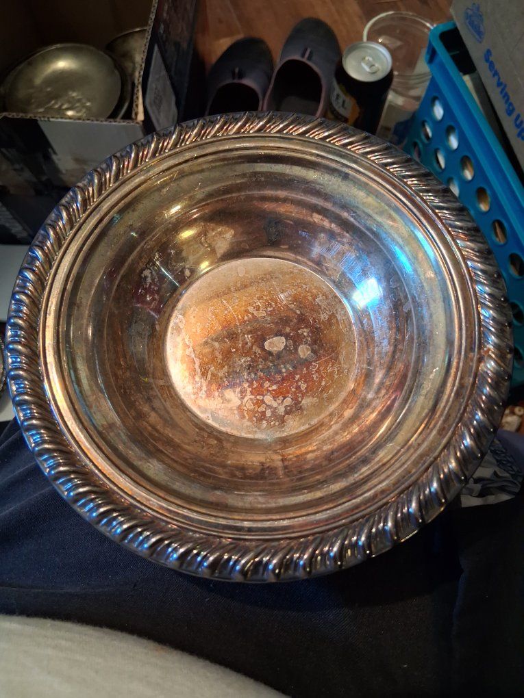 Vintage Silver Plated Serving Bowl with Rope Edge Design