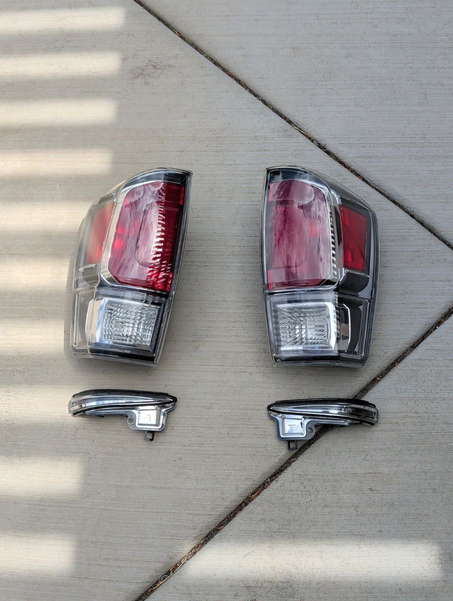 OEM Toyota Tacoma Hard Tri-Fold Tonneau Cover - 6 Foot Bed / OEM Tail Lights & Turn Signals