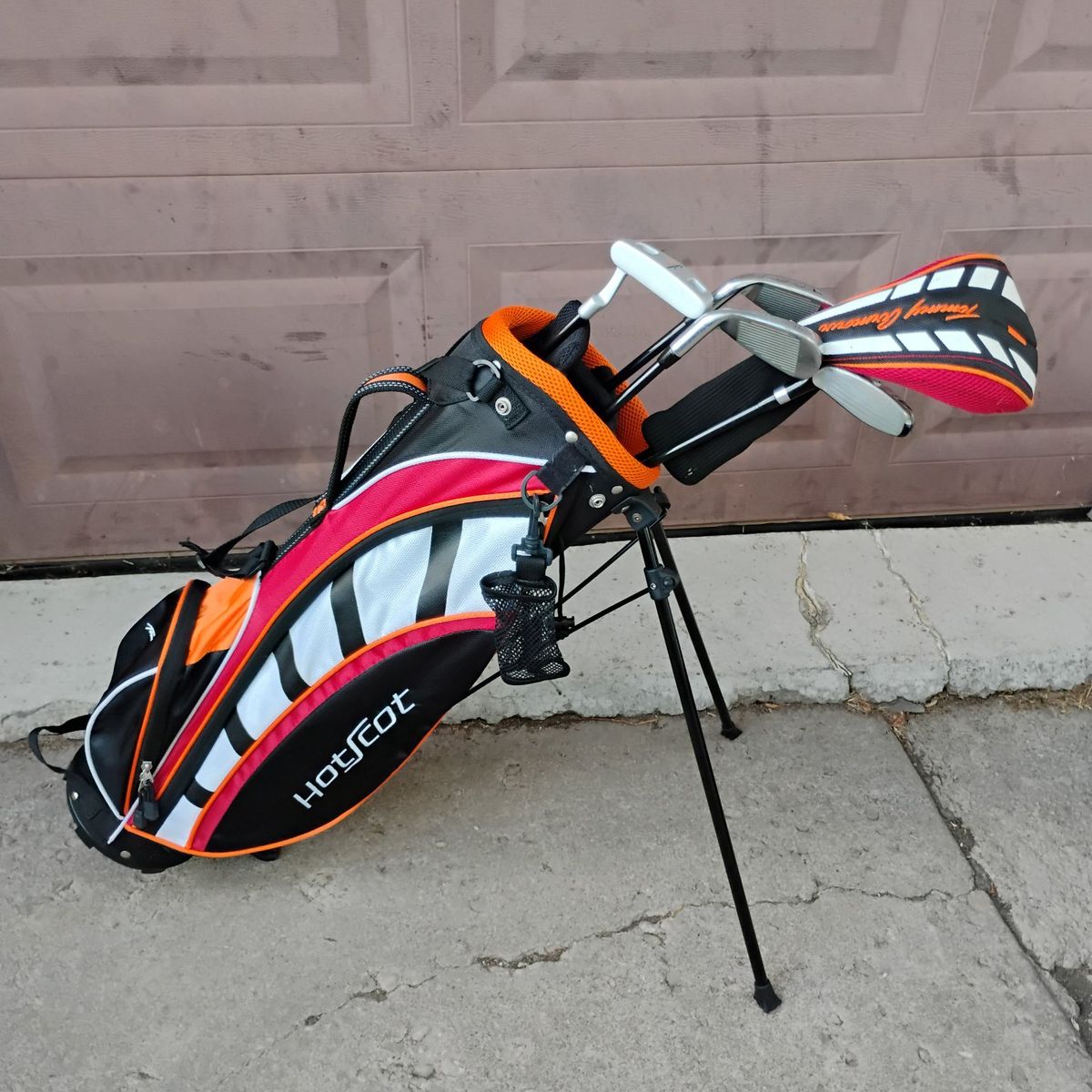 Hot Scot Jr. Golf Club Set With Standing Bag 