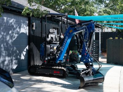 Rippa R18 Diesel Mini Excavator – 4,400 lb Machine – Expandable Tracks