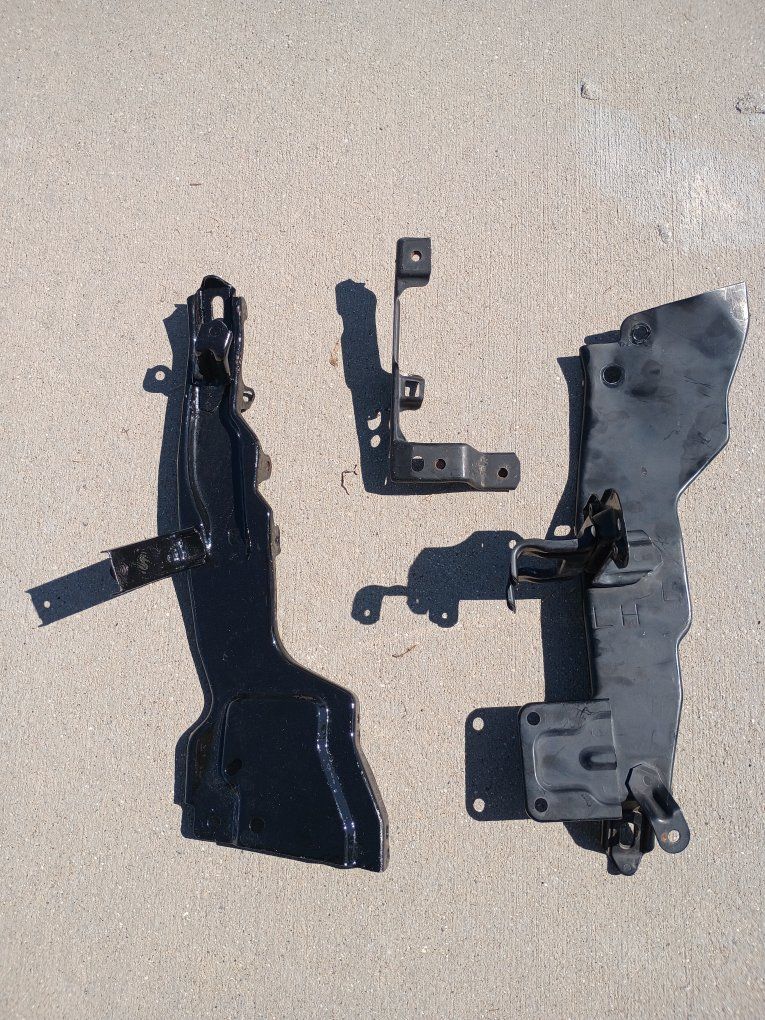 1996–2002 Toyota 4Runner OEM Dash Support Brackets