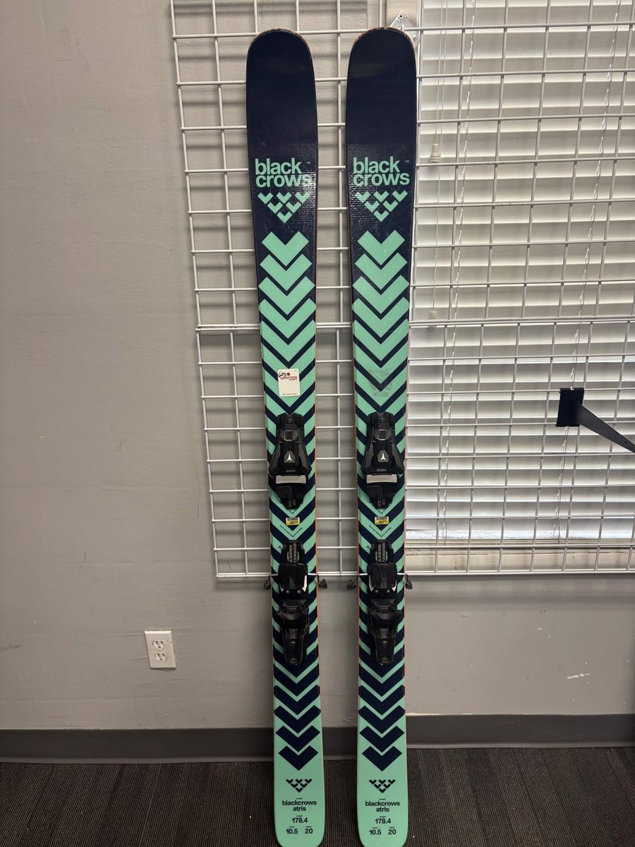 Black Crows Atris 174cm Skis w/ Atomic Strive 13 GW Demo Binding - Lightly Used