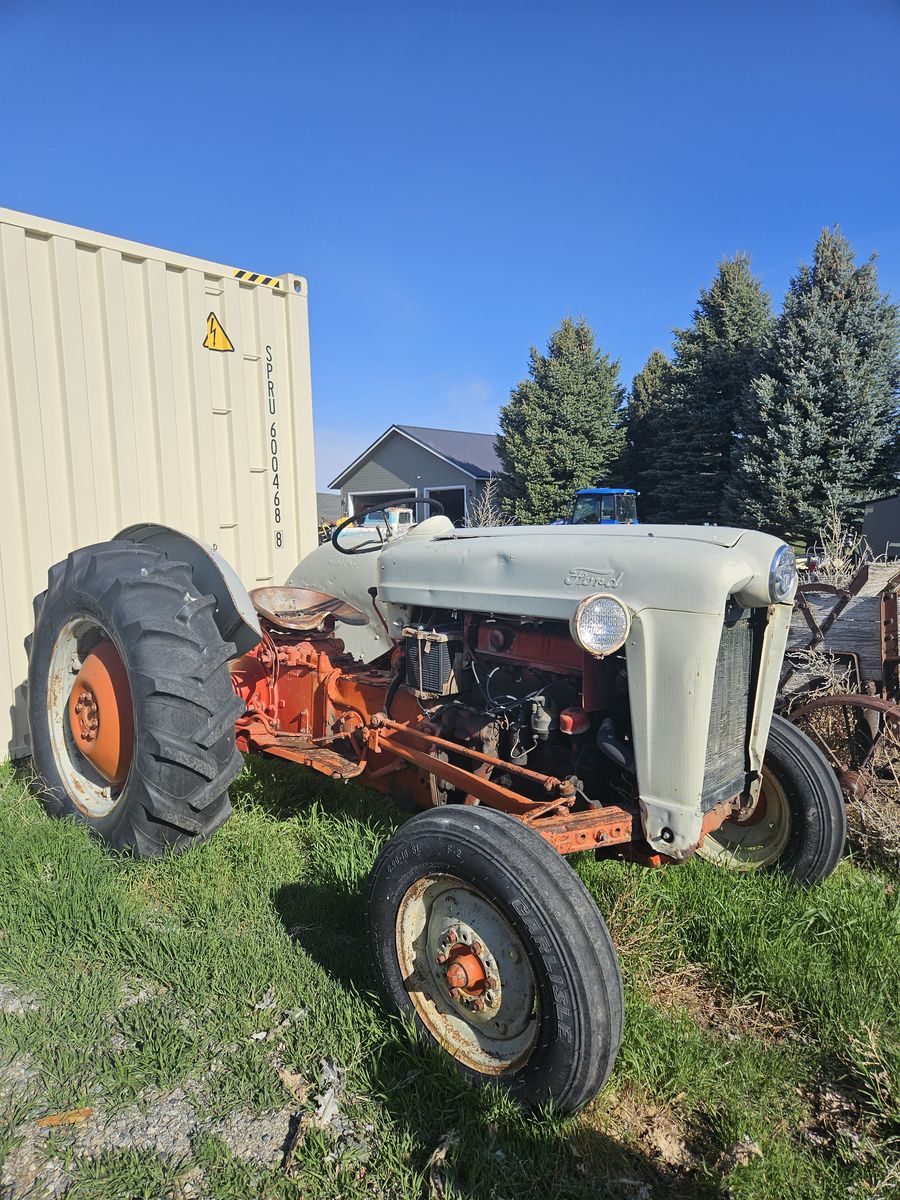FORD TRACTOR