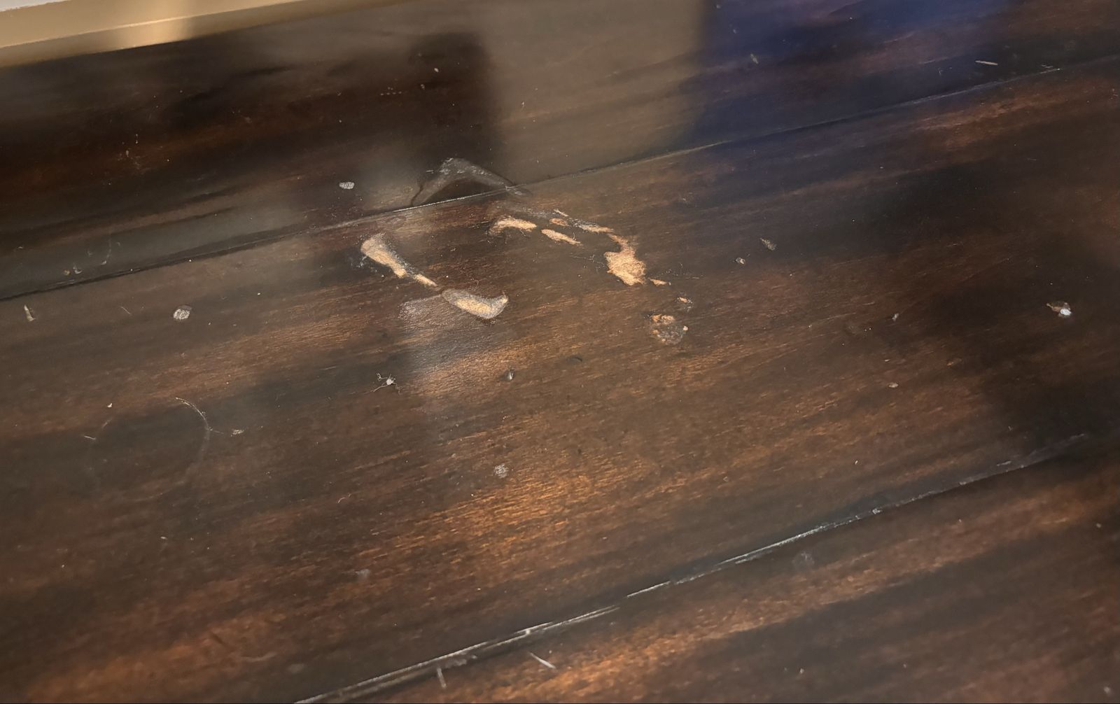 Main image 3