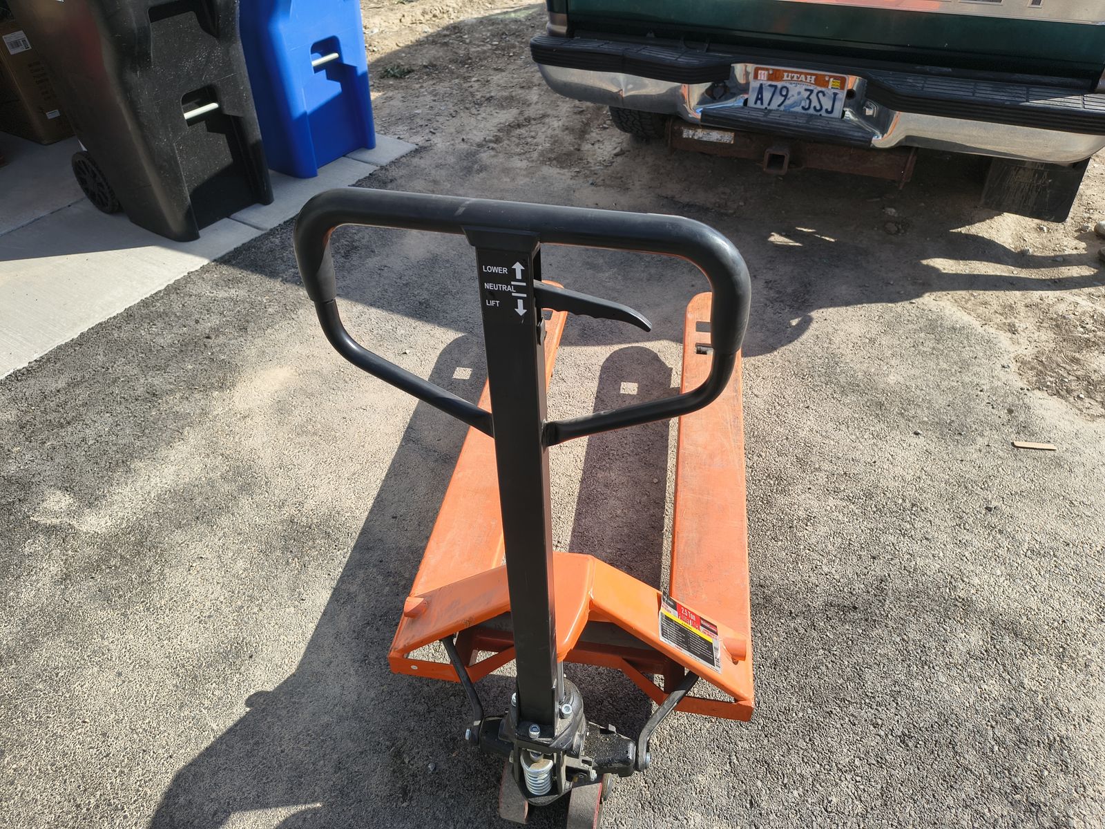 2.5 Ton Pallet Jack – 5,000 lb Capacity – Works Great