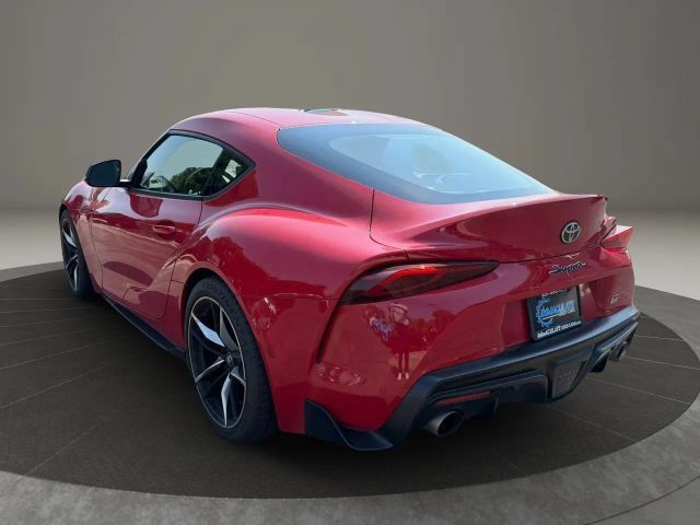 Main image 3