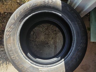 Tires 205/60R16