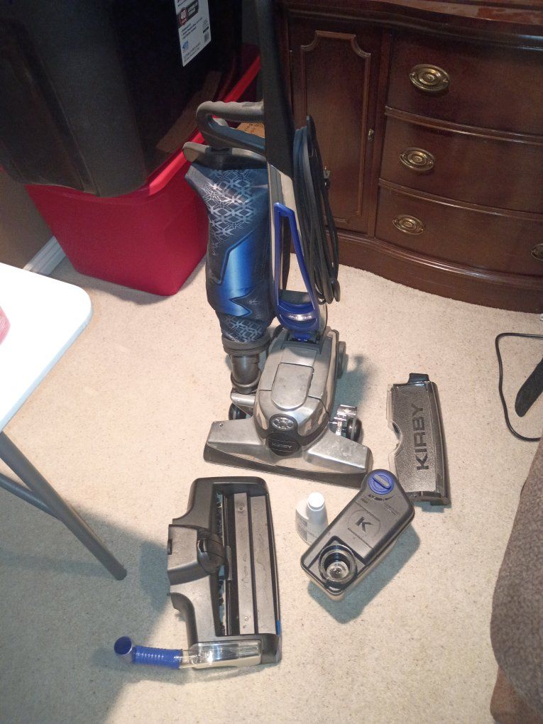 Kirby Avalir 2 Upright Vacuum Cleaner with Attachments Bag & Carpet Shampoo System