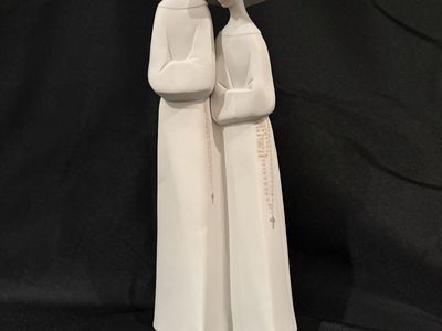 32 lladro figurines mint condition