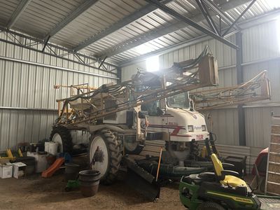 Tyler Patriot Self-Propelled Agricultural Sprayer - Farm Equipment