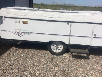 Pop up camper