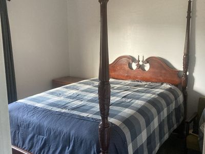 Cherry wood rice bed