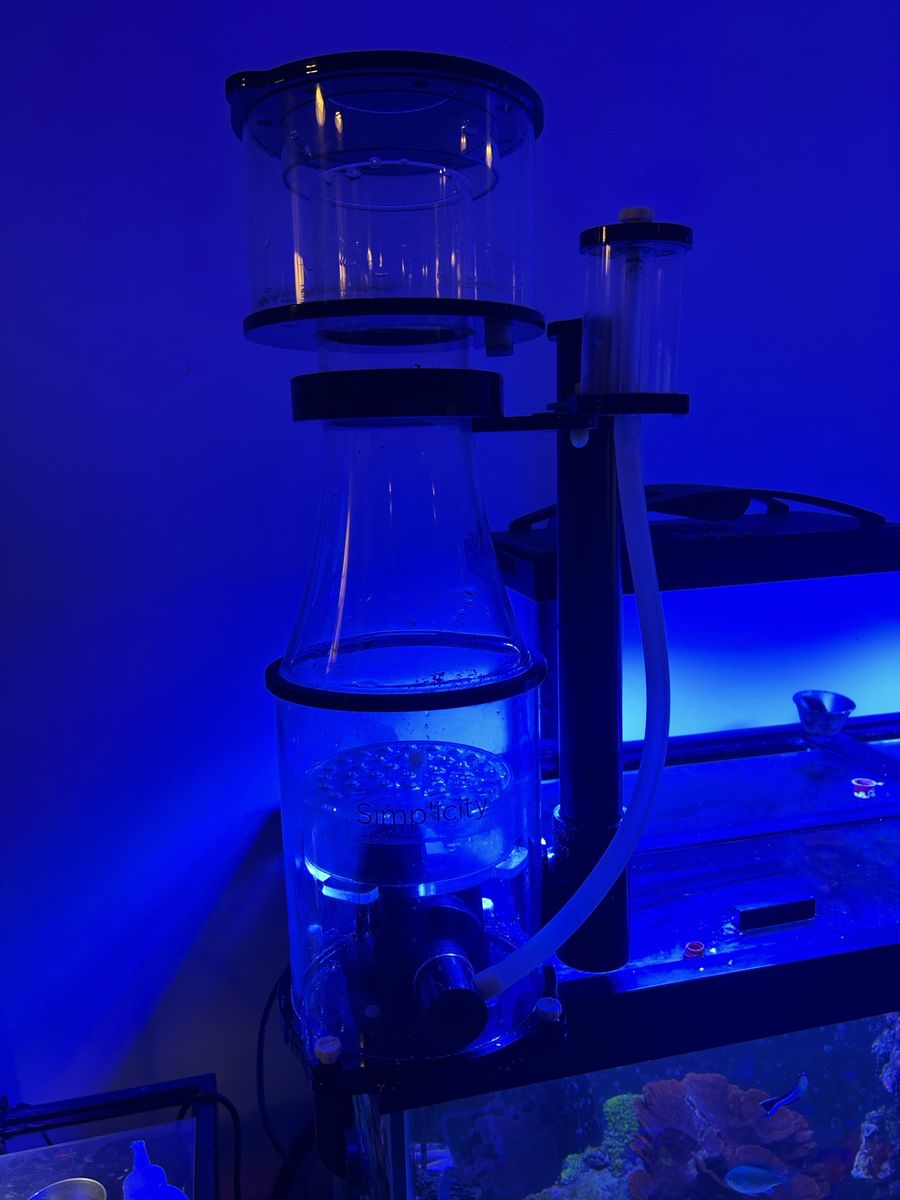 Simplicity 320DC Protein Skimmer for Aquariums - Good Condition