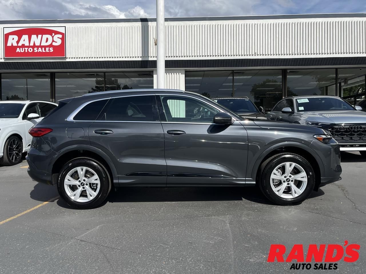2025 Audi Q5 quattro Premium TFSI