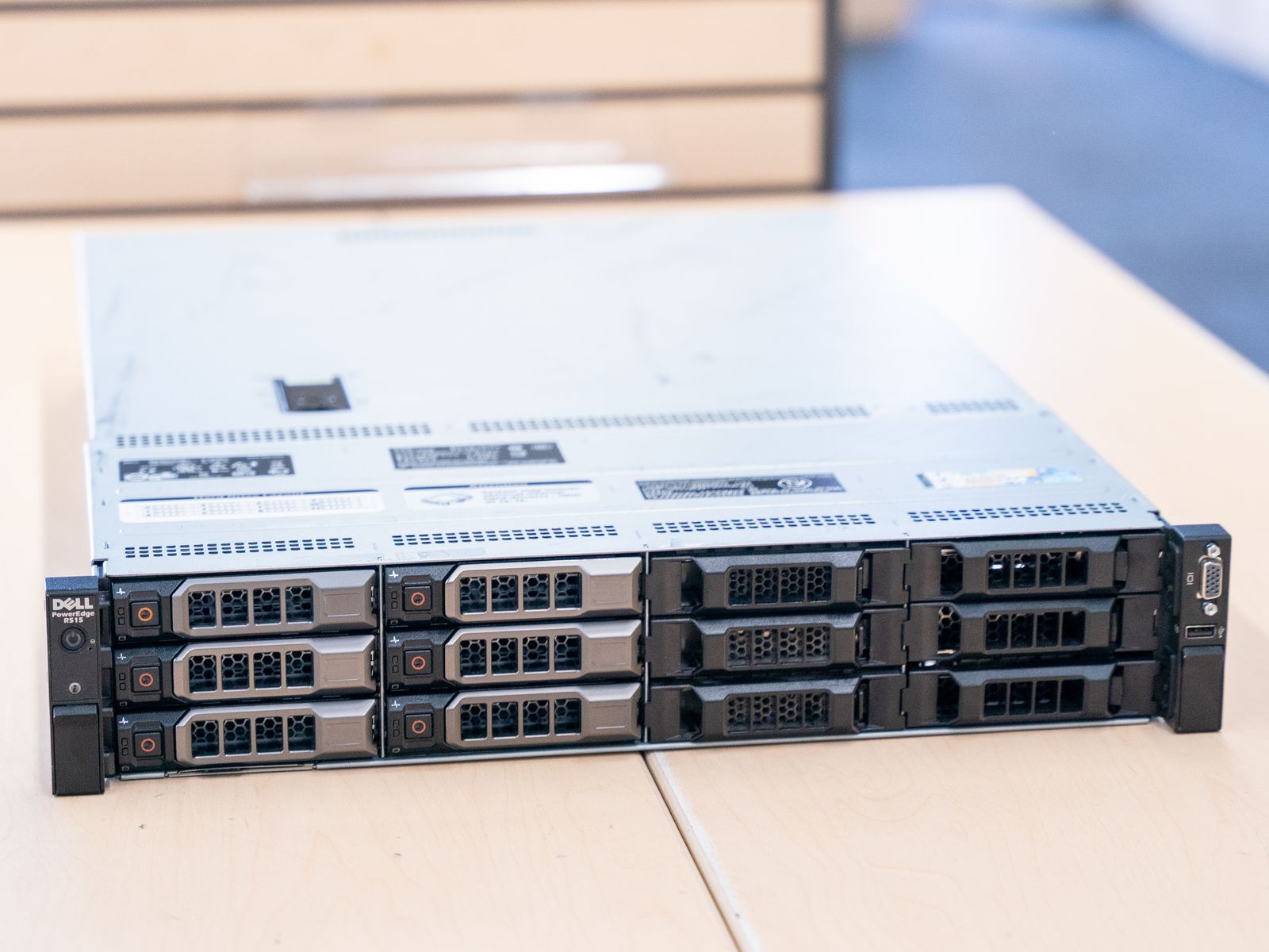 Dell Poweredge R515 Server | 16 CPU Cores, 64GB RAM, 2x SSD Bays, 12x HDD Bays
