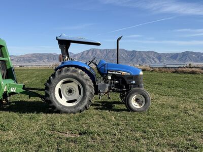 New Holland TB100