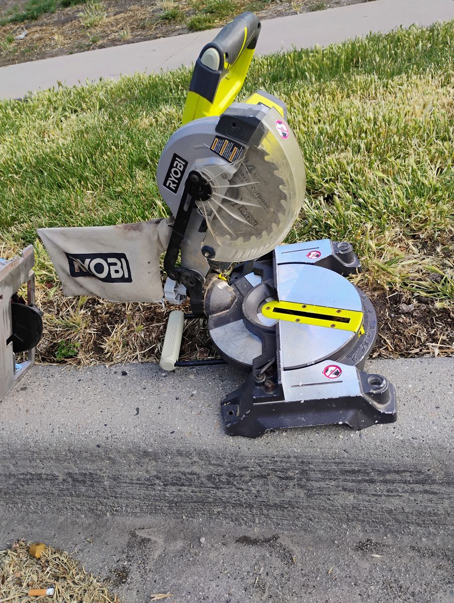 ONE+ 18V Cordless 7-1/4 in. Compound Miter Saw (Tool Only)