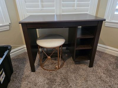 Vanity desk and stool