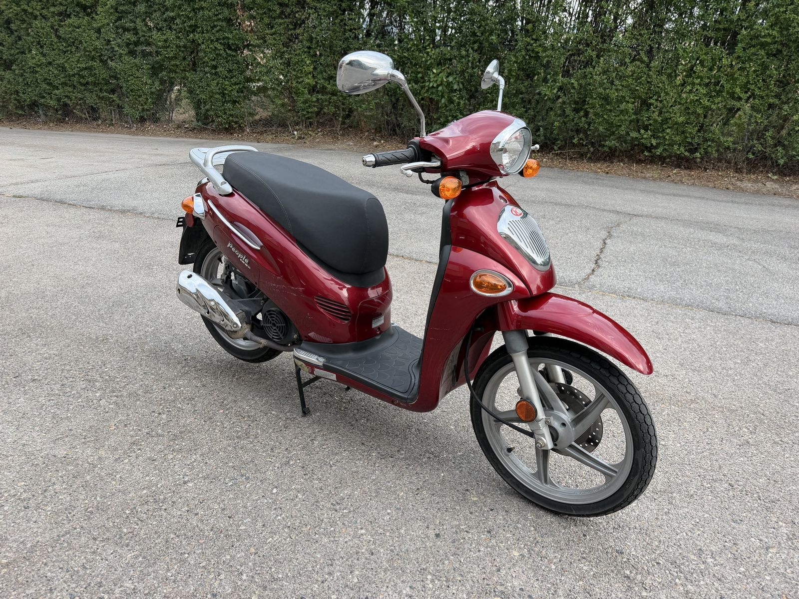 2006 Kymco People 150 Scooter - Red, 150cc Engine