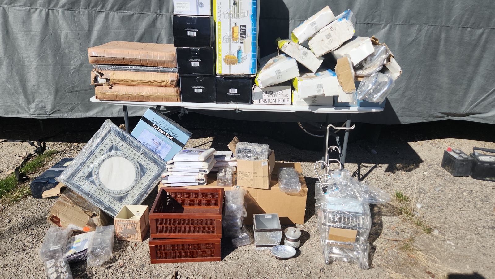 Bed and bath lot sale