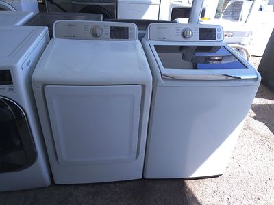 Samsung top load washer with matched electric dryer