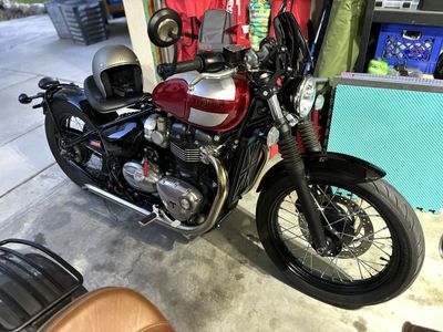 2018 Triumph Bonneville bobber
