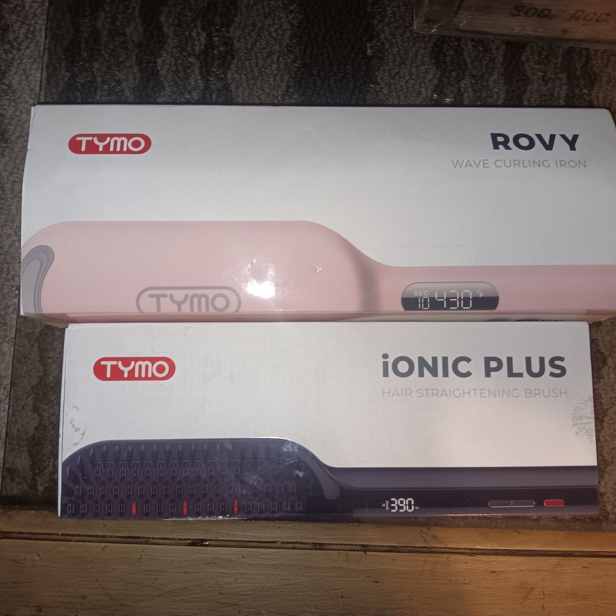 Tymo Rovy wave curling iron
Tymo hair straightening brush 