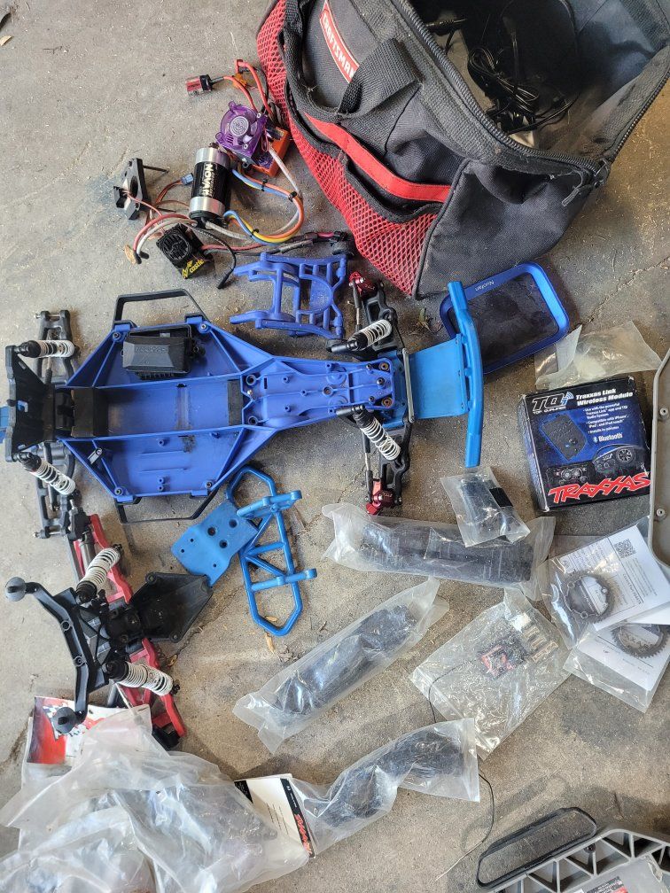 Main image 4