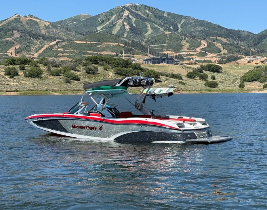 2016 Mastercraft X46 surf