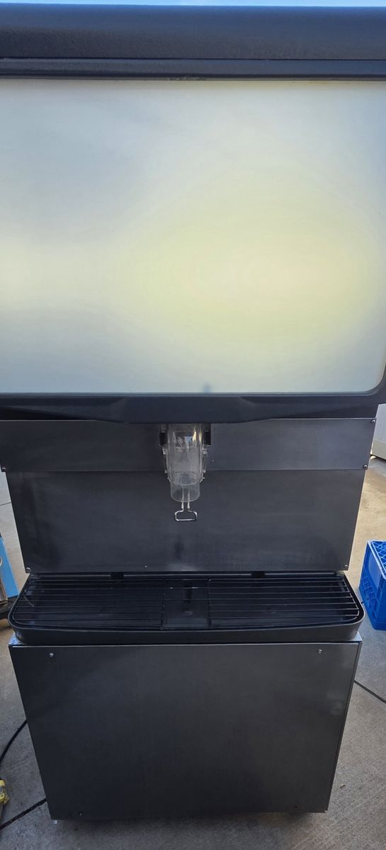 Main image 11