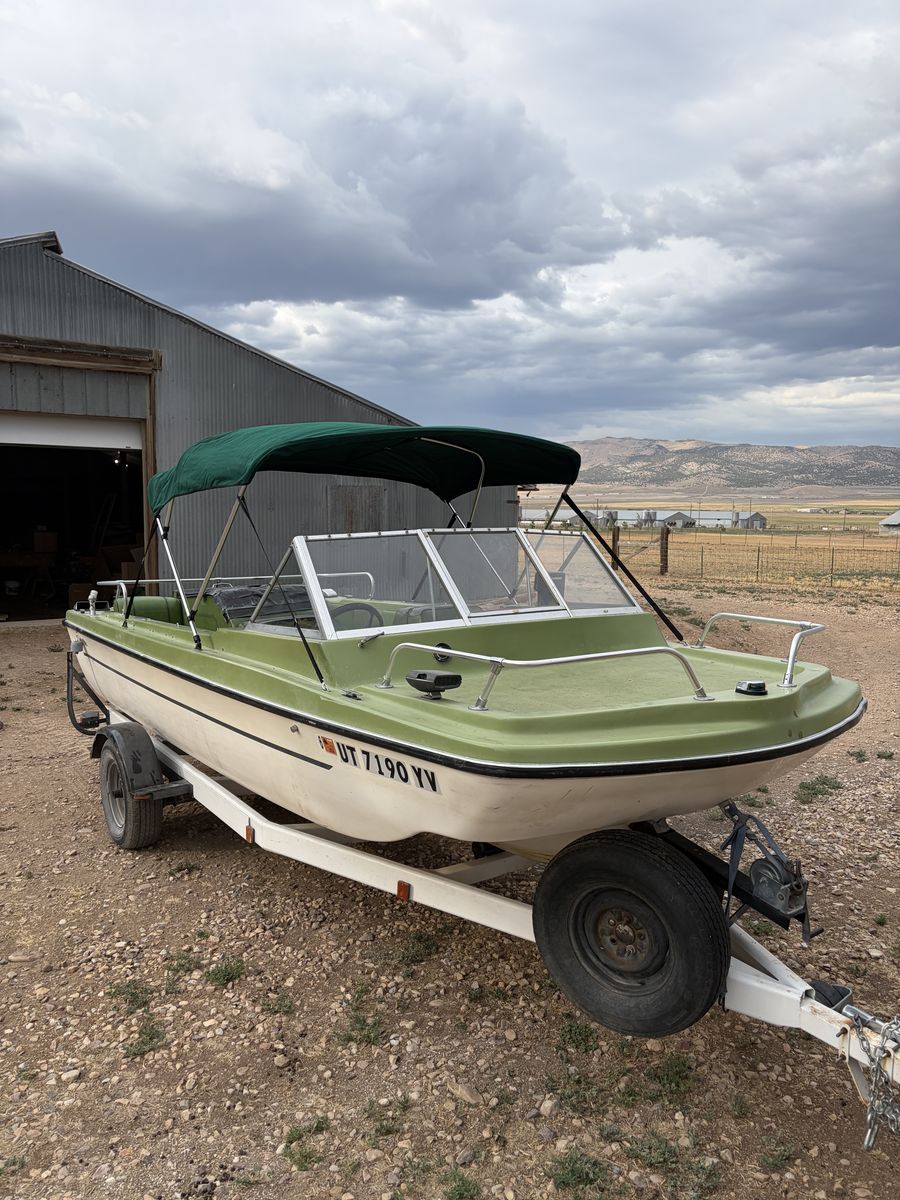 1974 sea swirl, 4.1L