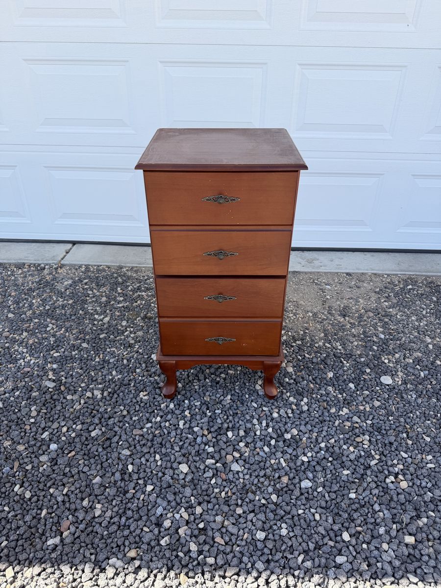 Vintage Style Cherry Wood Finish Sauder 2-Drawer File Cabinet/Nightstand with Cabriole Legs