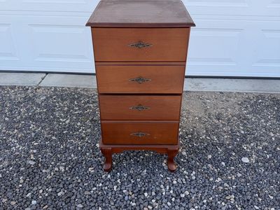 Vintage Style Cherry Wood Finish Sauder 2-Drawer File Cabinet/Nightstand with Cabriole Legs
