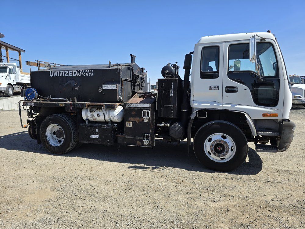2002 GMC T8500 Asphalt Patch Truck 100k Miles