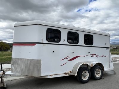 2001 Circle J 3 Horse Bumper Pull Trailer