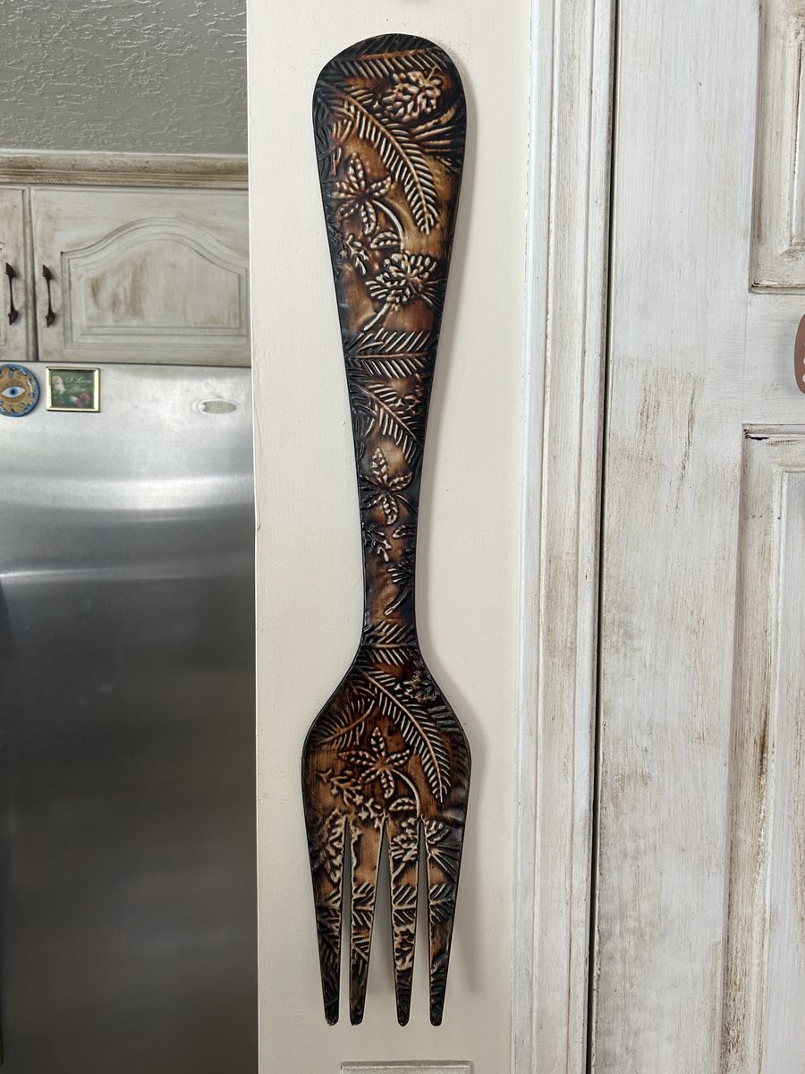 Oversized Decorative Wall Fork – Rustic Farmhouse Kitchen Décor