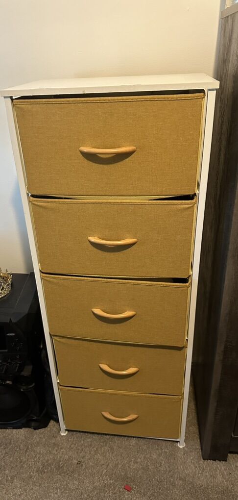 5 Drawer tall fabric dresser