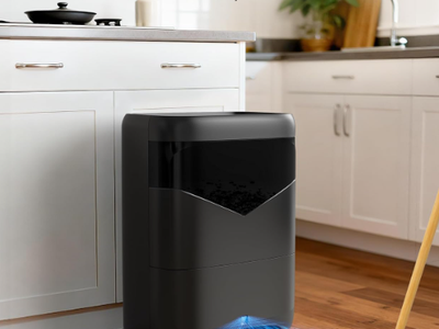 New in box Vacuum Automatic Dustpan