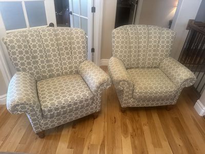 2 Free Matching Living Room Chairs