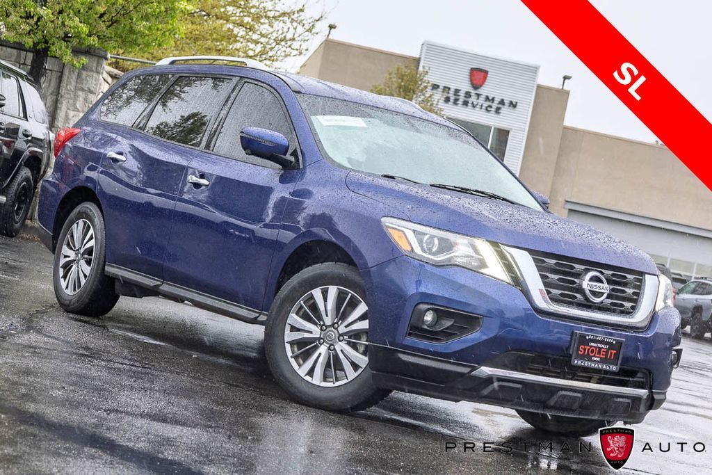 2020 Nissan Pathfinder SL